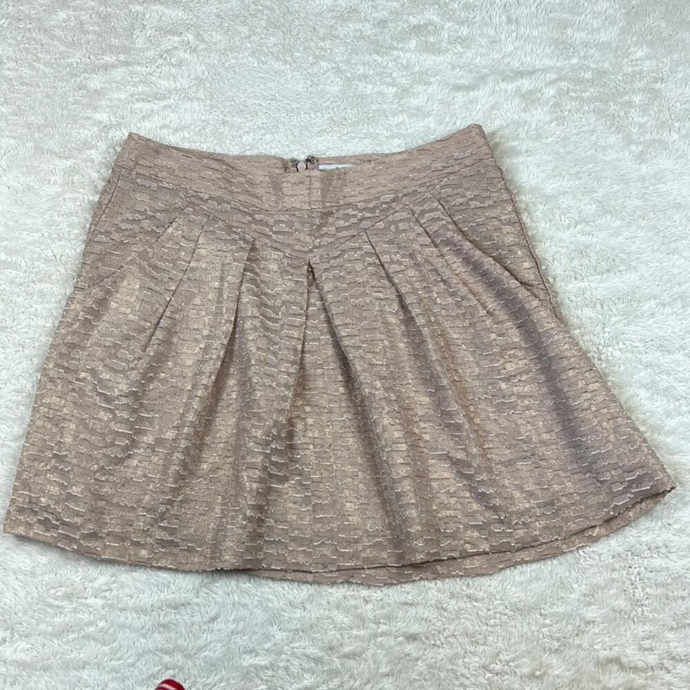 Gap champgagne and gold shimmer mini skirt, size 6